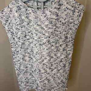 Suzanne Betro Black and White Cap Sleeve Boxy Sweater